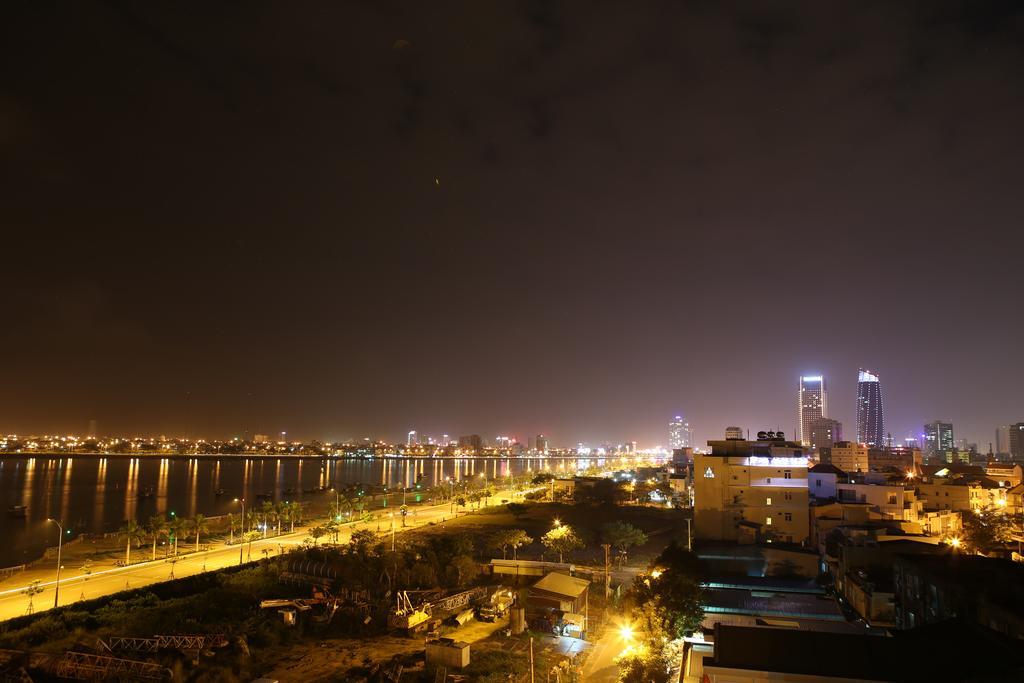 Night Sky Hotel Da Nang Zewnętrze zdjęcie